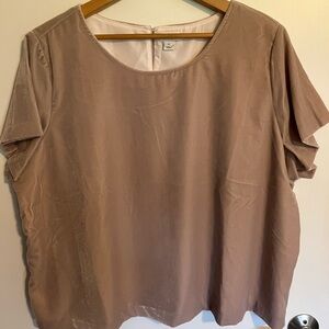3XL. NWOT. J. Crew Factory Velvet Short-Sleeved Blouse. Warm pebble color.